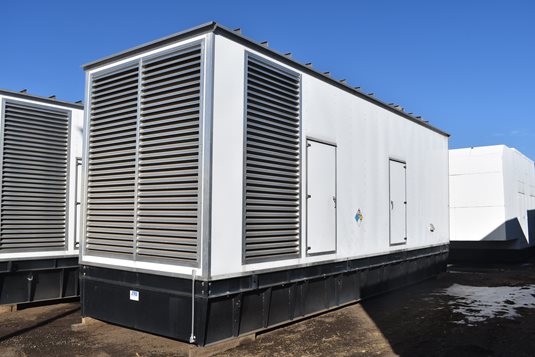 Cummins 1500 kW Generators for Parallel Operation